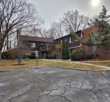 904 Meadow Woods Ln - Photo 1 of 1