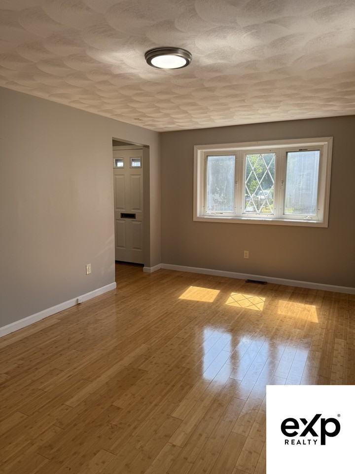 21 Blakeville St #1 - Photo 2 of 26