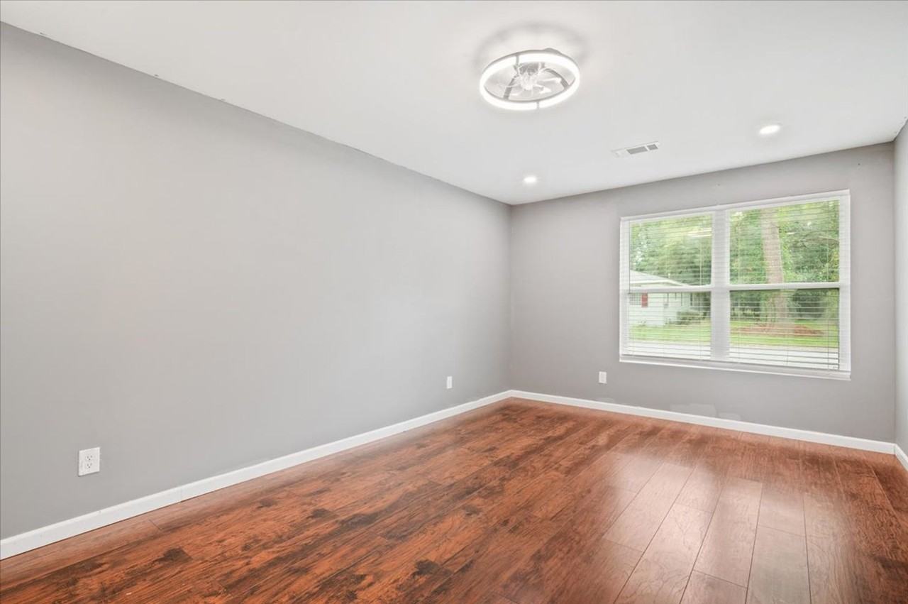 2120 Krenson St - Photo 4 of 25