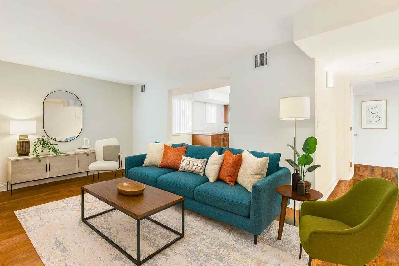 Parkview Manor - Photo 4 of 11