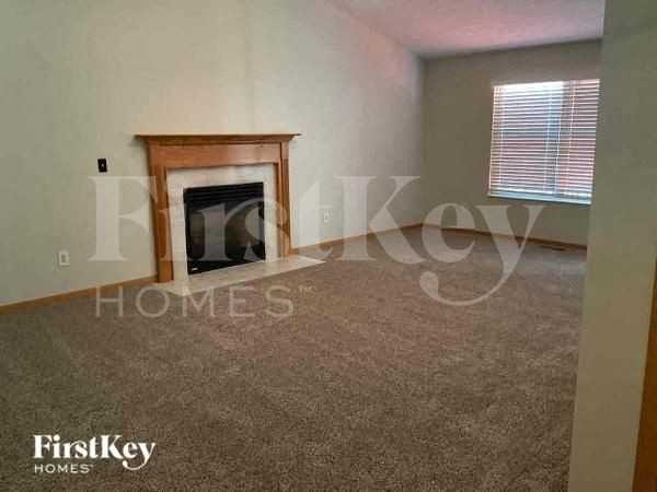 486 Northwoods Dr - Photo 2 of 10