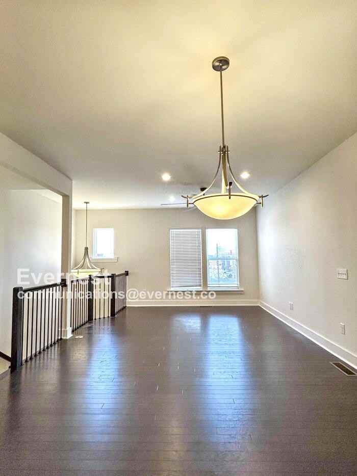 2610 Grand Union Way - Photo 3 of 16