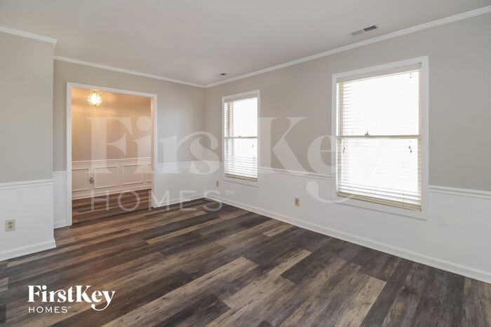 7808 Beech Forest Rd - Photo 2 of 15