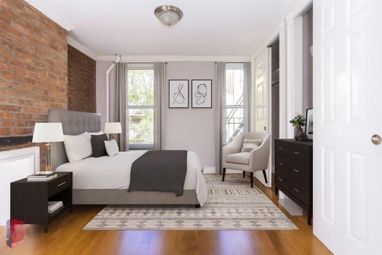 E 7th St #6W - Photo 2 of 6