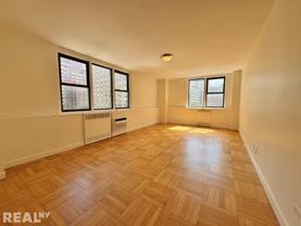 E 79th St #5U - Photo 1 of 1