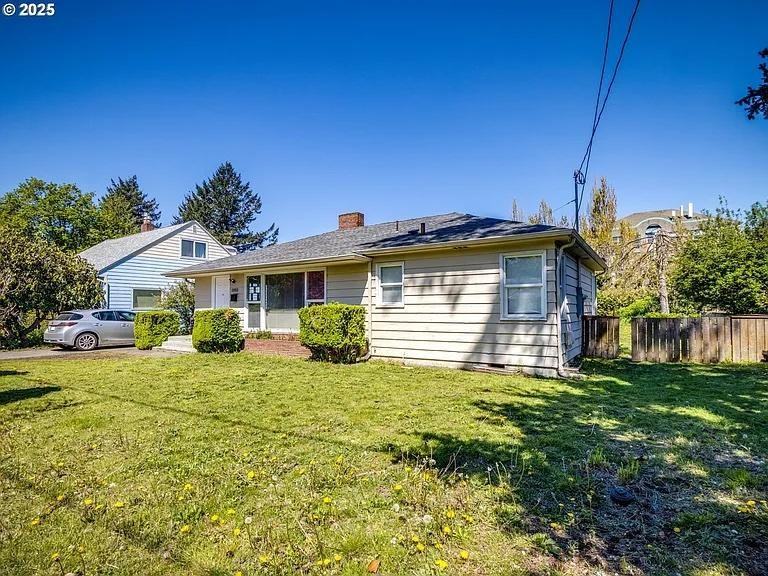 11915 Ne Couch St - Photo 3 of 20