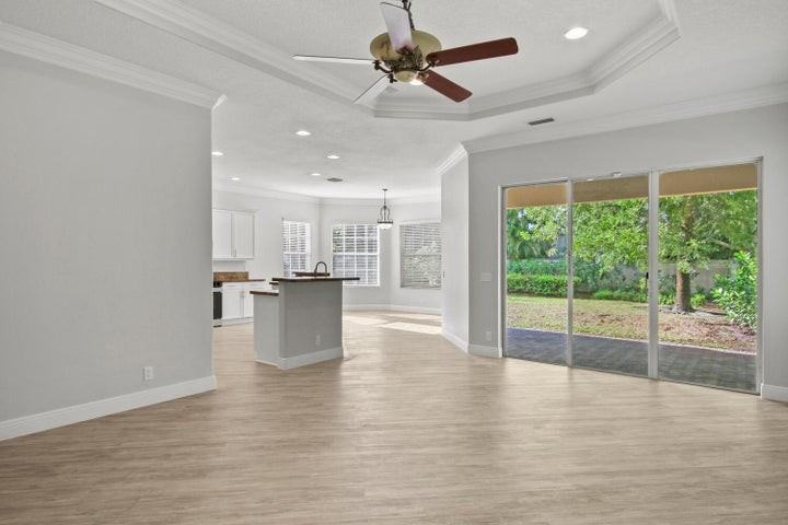 9845 Cobblestone Creek Drive - Photo 2 of 26