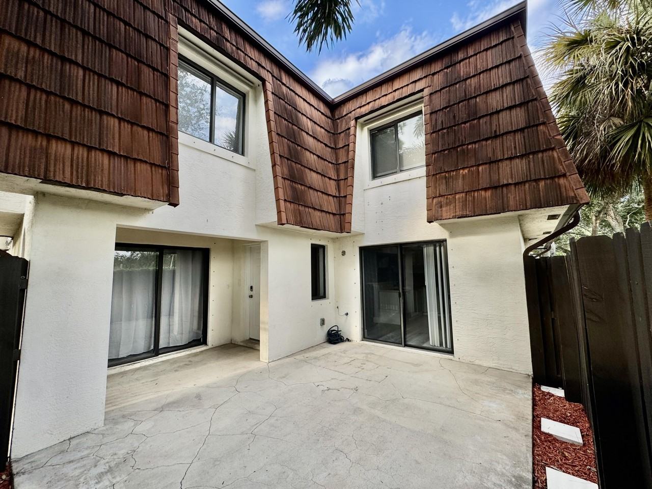 2216 White Pine Cir #D - Photo 5 of 29