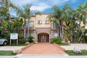 featured image of 3729 Clarington Ave