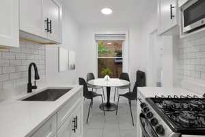 featured image of 5036 N Sheridan Rd