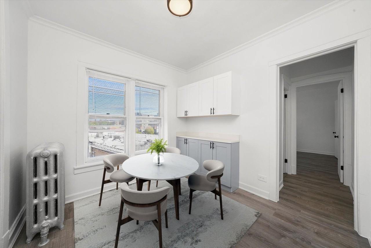 The Onyx on North Shore - Photo 2 of 14