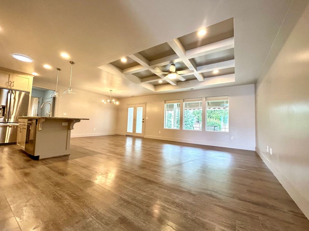4010 W 25 S - Photo 3 of 20