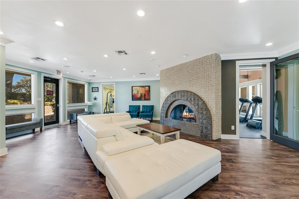 935 La Posada Drive #126 - Photo 2 of 12