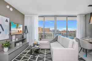 featured image of 4010 S Ocean Dr