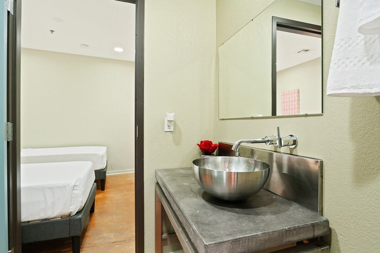 1041 Constance St #1265385P - Photo 3 of 24