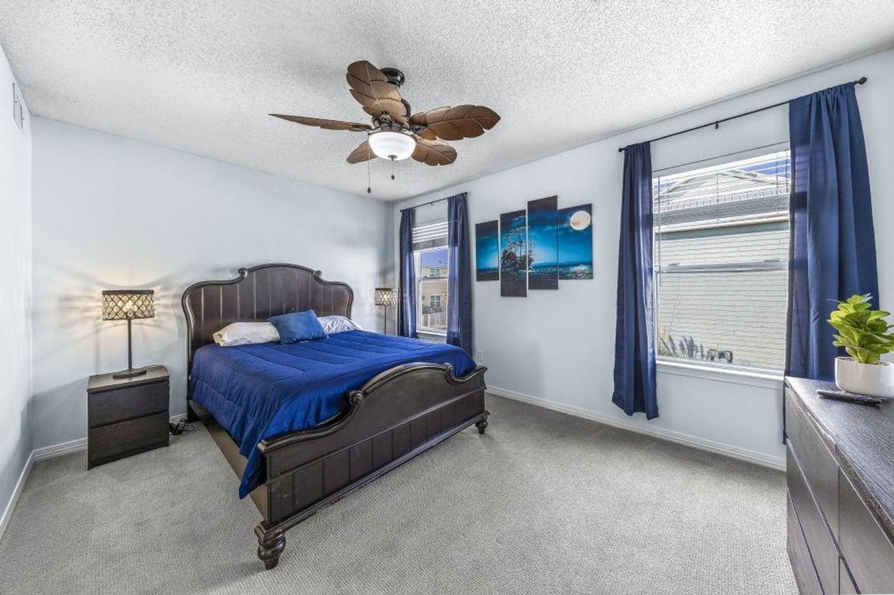 1472 W Beach Blvd #1267091P - Photo 3 of 25