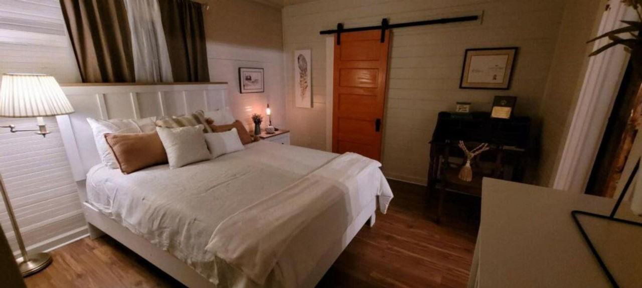 104 Dawson St #1268050P - Photo 7 of 28