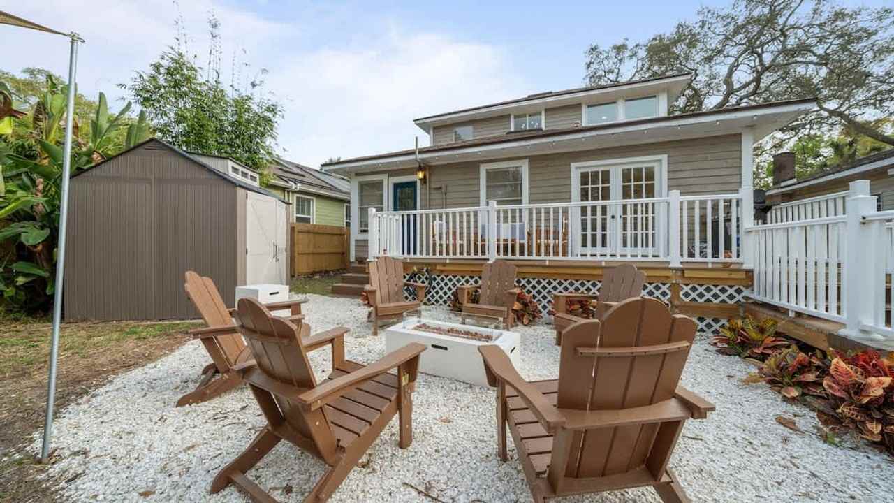 307 W Haya St #1271943P - Photo 3 of 50