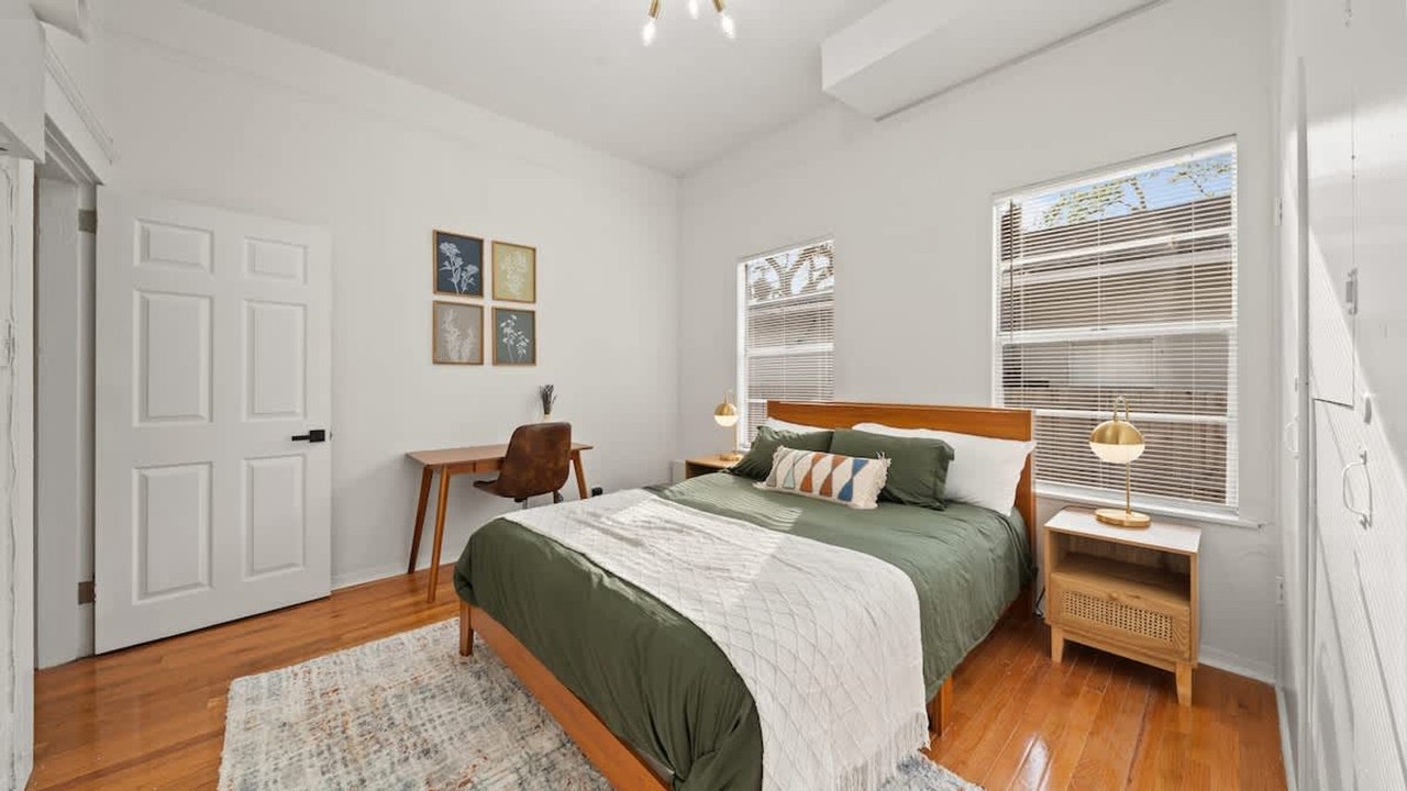 307 W Haya St #1271943P - Photo 6 of 50