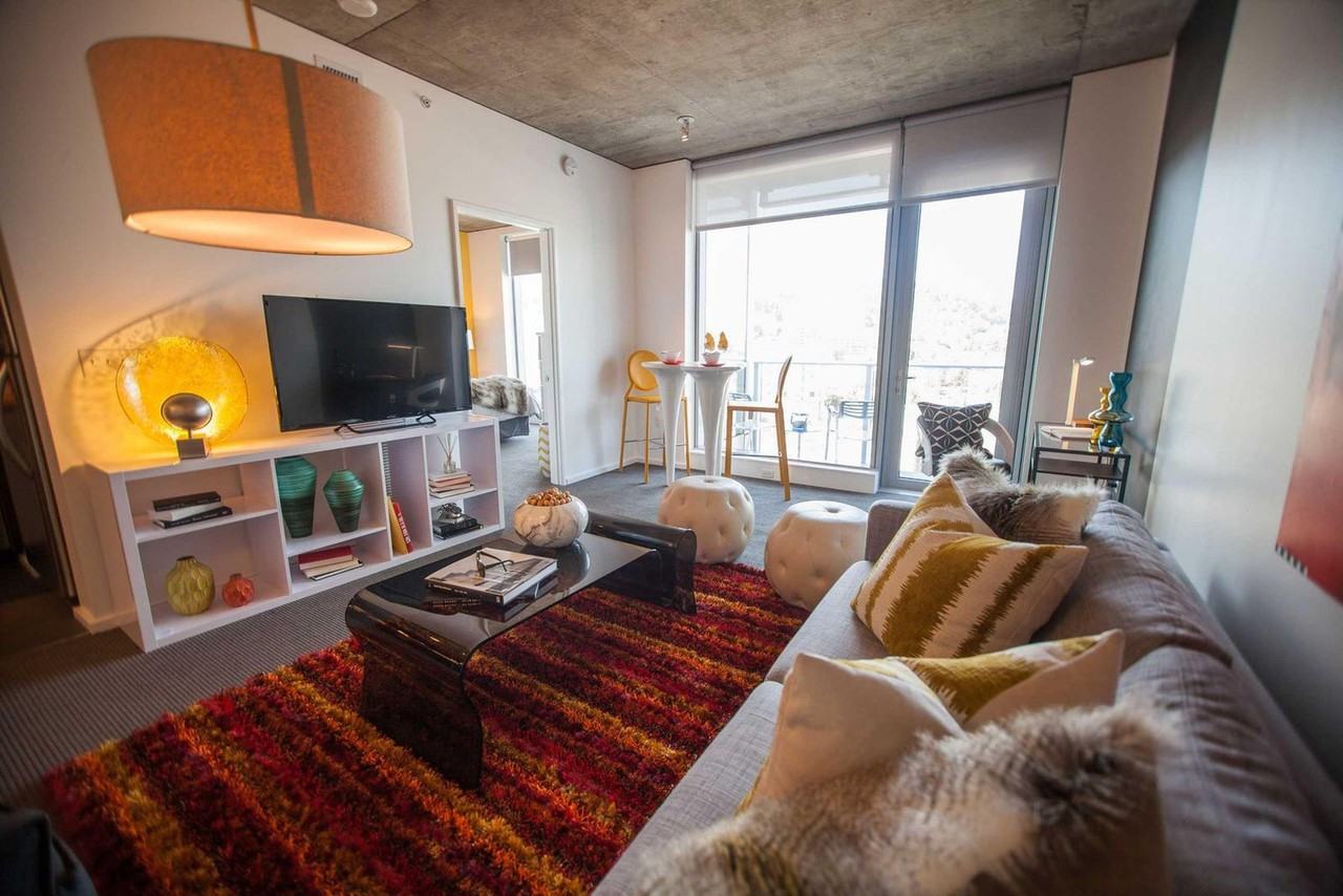 430 Southwest 13th Avenue - Photo 2 of 11