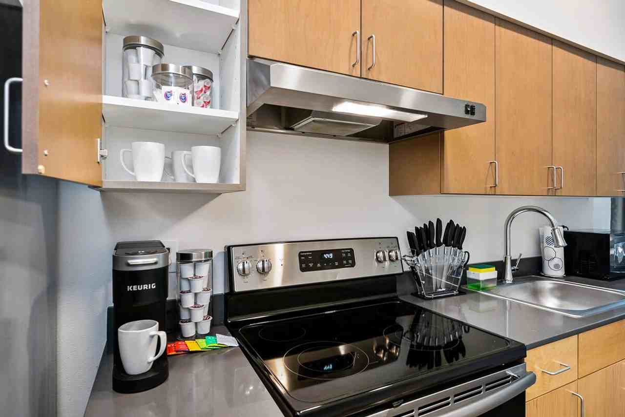 3007 Beacon Ave S #1284576P - Photo 7 of 21