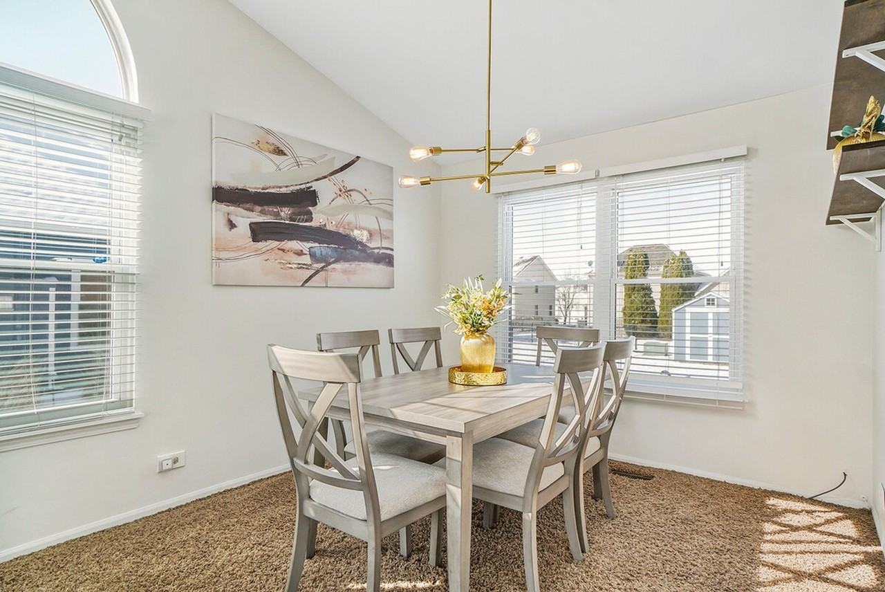 1201 Easton Dr #1285068P - Photo 3 of 26