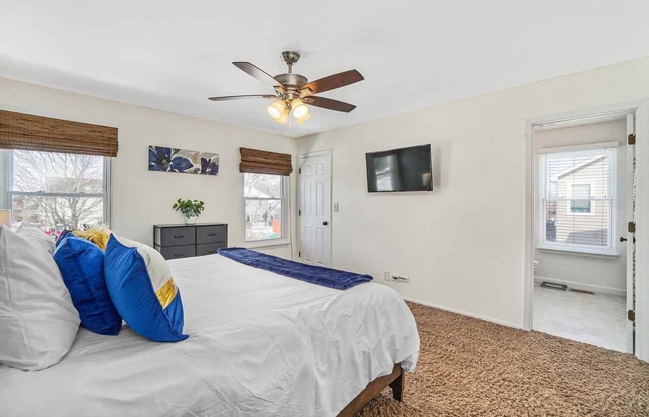 1201 Easton Dr #1285068P - Photo 4 of 26