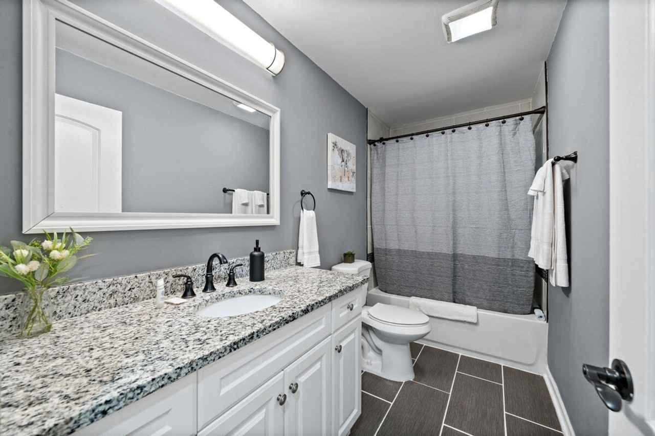 3755 W 75th Ct #1285097P - Photo 3 of 20