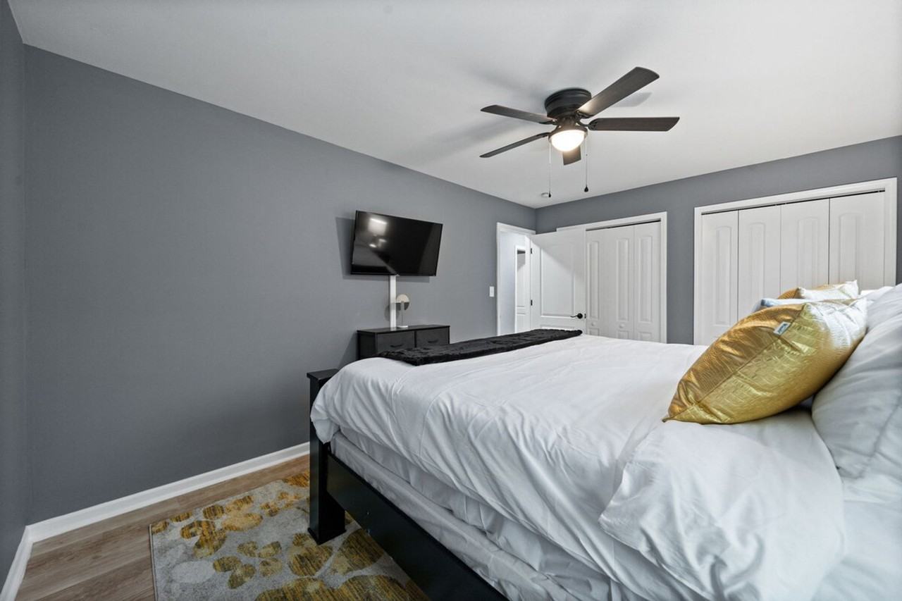 3755 W 75th Ct #1285097P - Photo 2 of 20