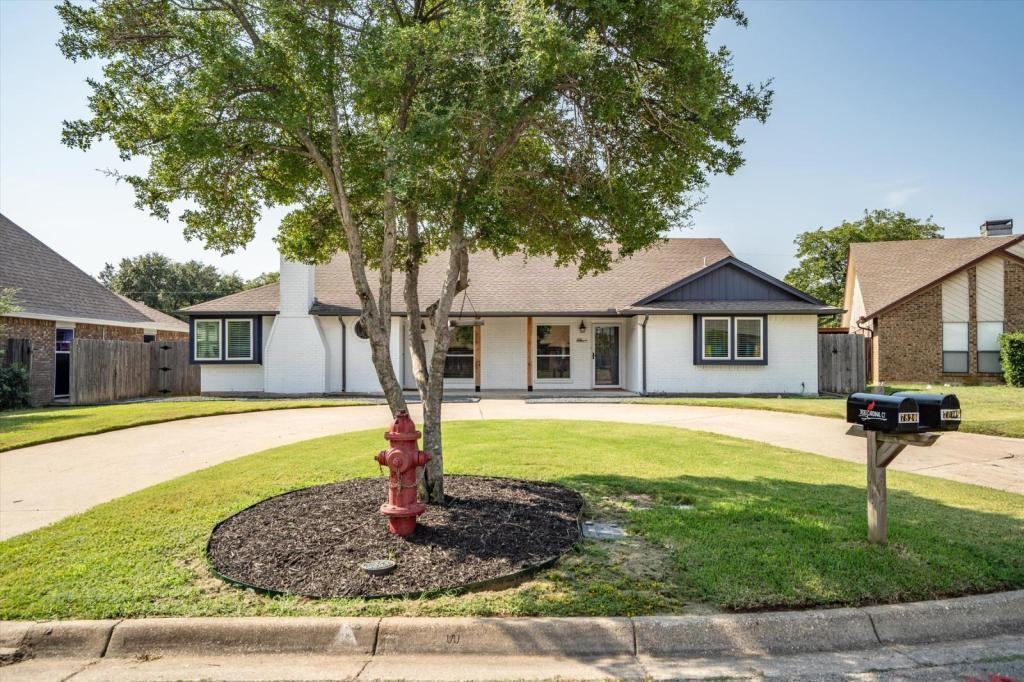 7816 Cardinal Ct - Photo 3 of 28