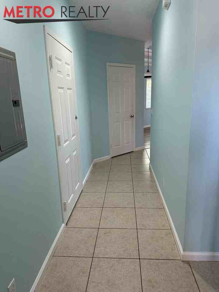 8346 Mulligan Circle - Photo 2 of 11