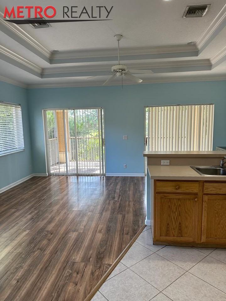 8346 Mulligan Circle - Photo 3 of 11