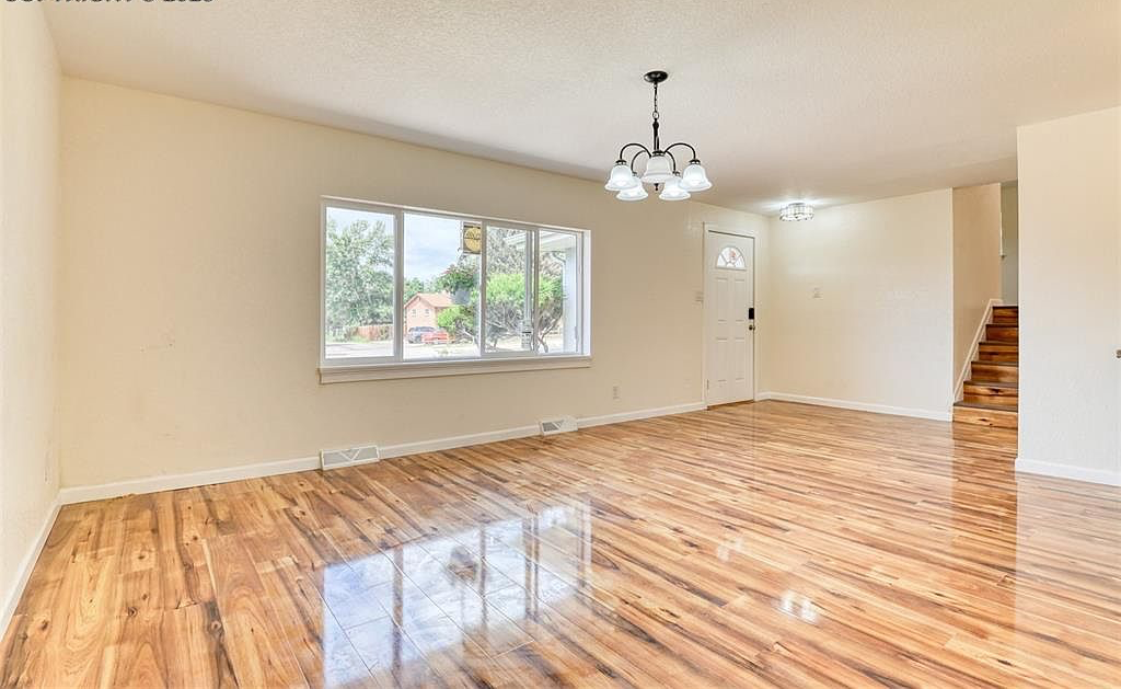 2003 N Circle Dr #1 - Photo 6 of 10