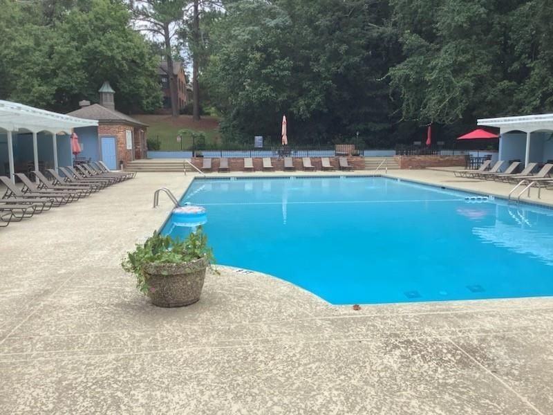 3101 Colonial Way - Photo 4 of 22