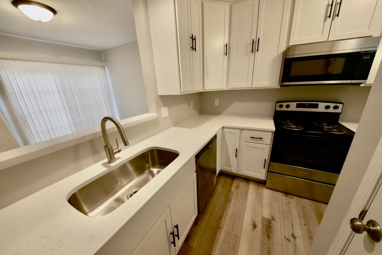 2813 S Walnut St #1 - Photo 6 of 22