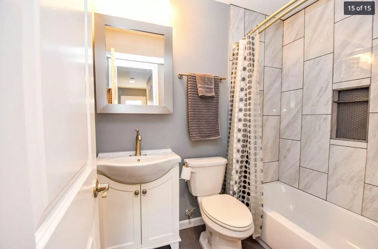 The Daisy - Photo 7 of 7