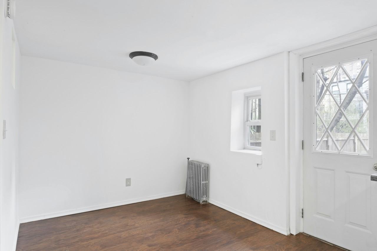 447 Degraw St - Photo 2 of 7