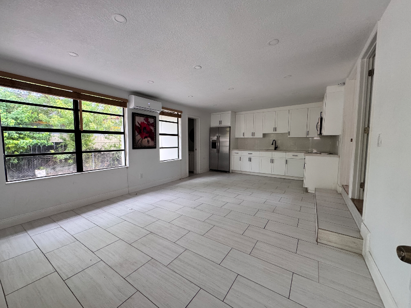 1041 Nwpl - Photo 4 of 12