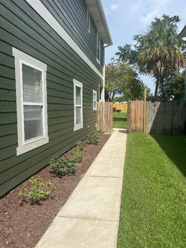 2508 Mound Ave - Photo 2 of 19