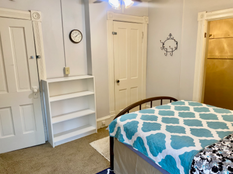 503 4th Ave S #3 - Photo 3 of 11