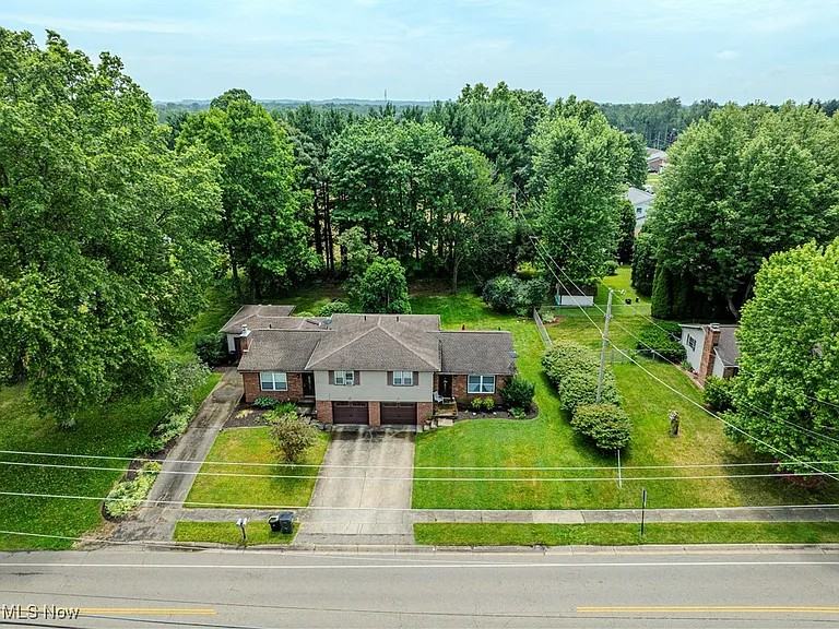 824 Reno Dr - Photo 2 of 8