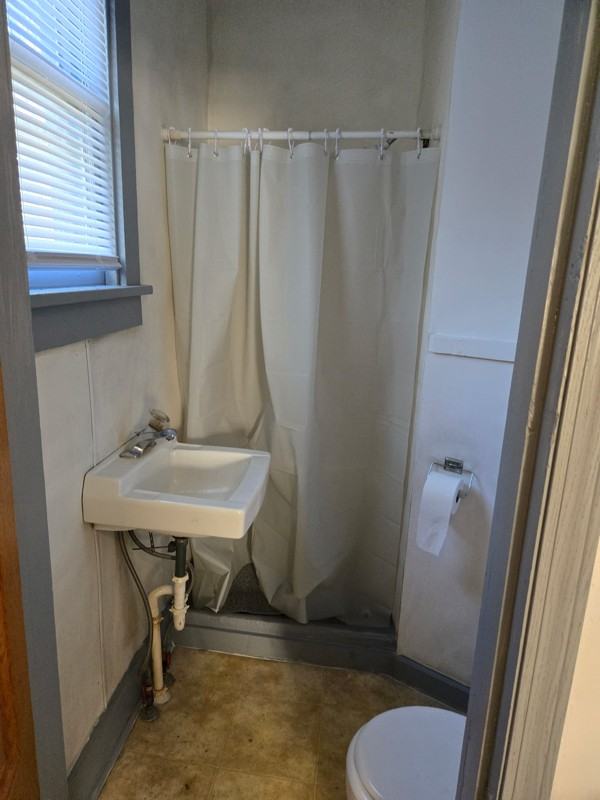 2632 K St #1 - Photo 2 of 4