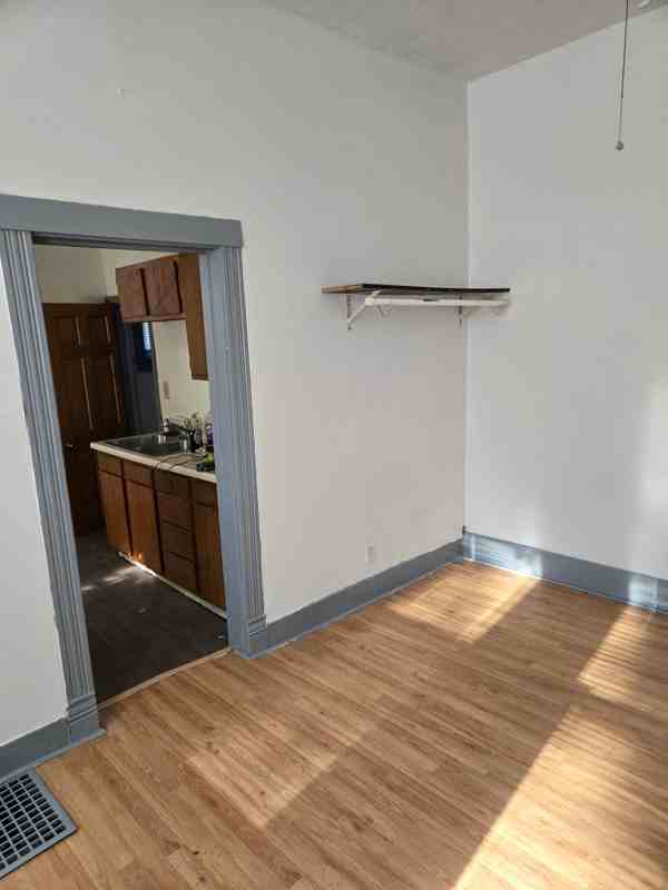 2632 K St #1 - Photo 3 of 4