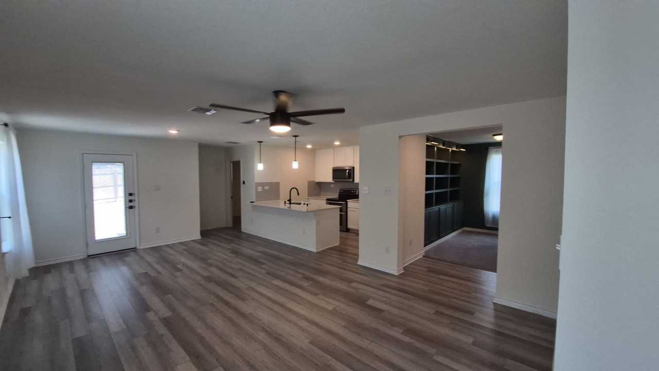 4922 Via Sonoma Trl - Photo 3 of 27