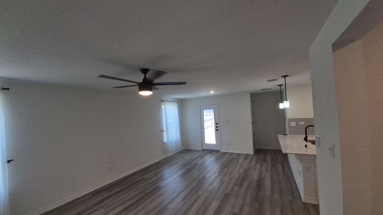 4922 Via Sonoma Trl - Photo 7 of 27