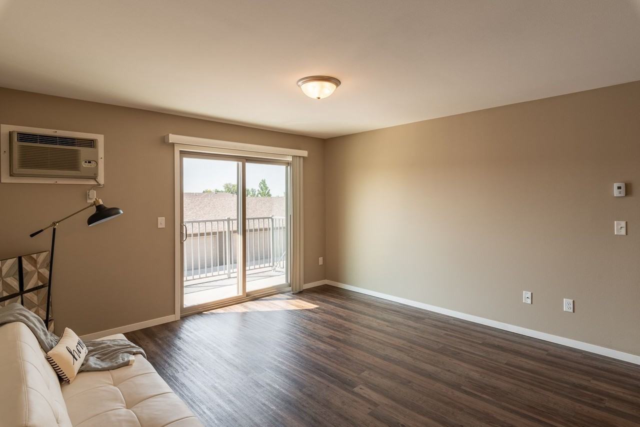 Cottage Grove - Photo 7 of 50