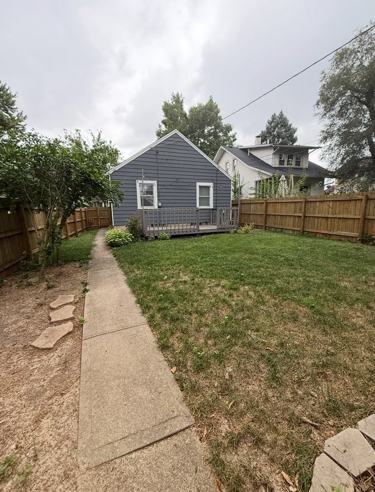 133 Marlboro Pl #NA - Photo 2 of 14