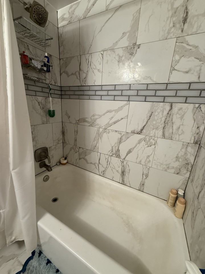 403 Seward Square Southeast #2 - Photo 7 of 15