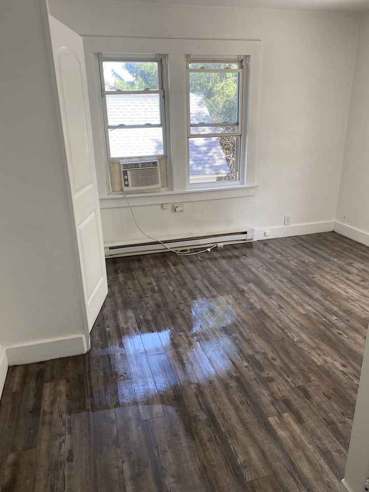 1312 Lafayette Ave #5 - Photo 2 of 6