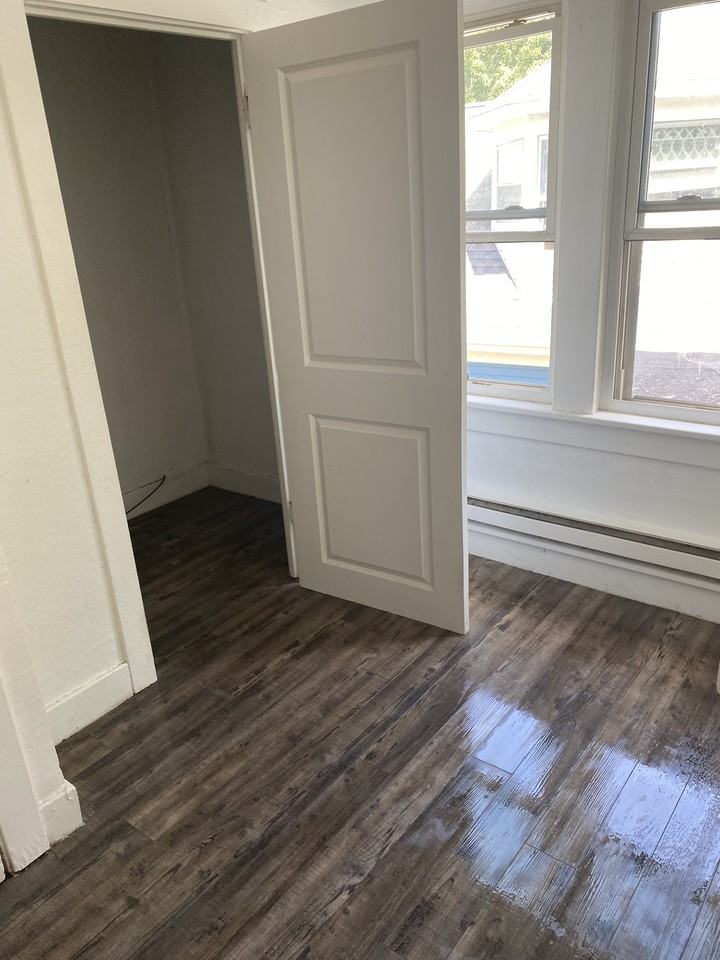1312 Lafayette Ave #5 - Photo 3 of 6